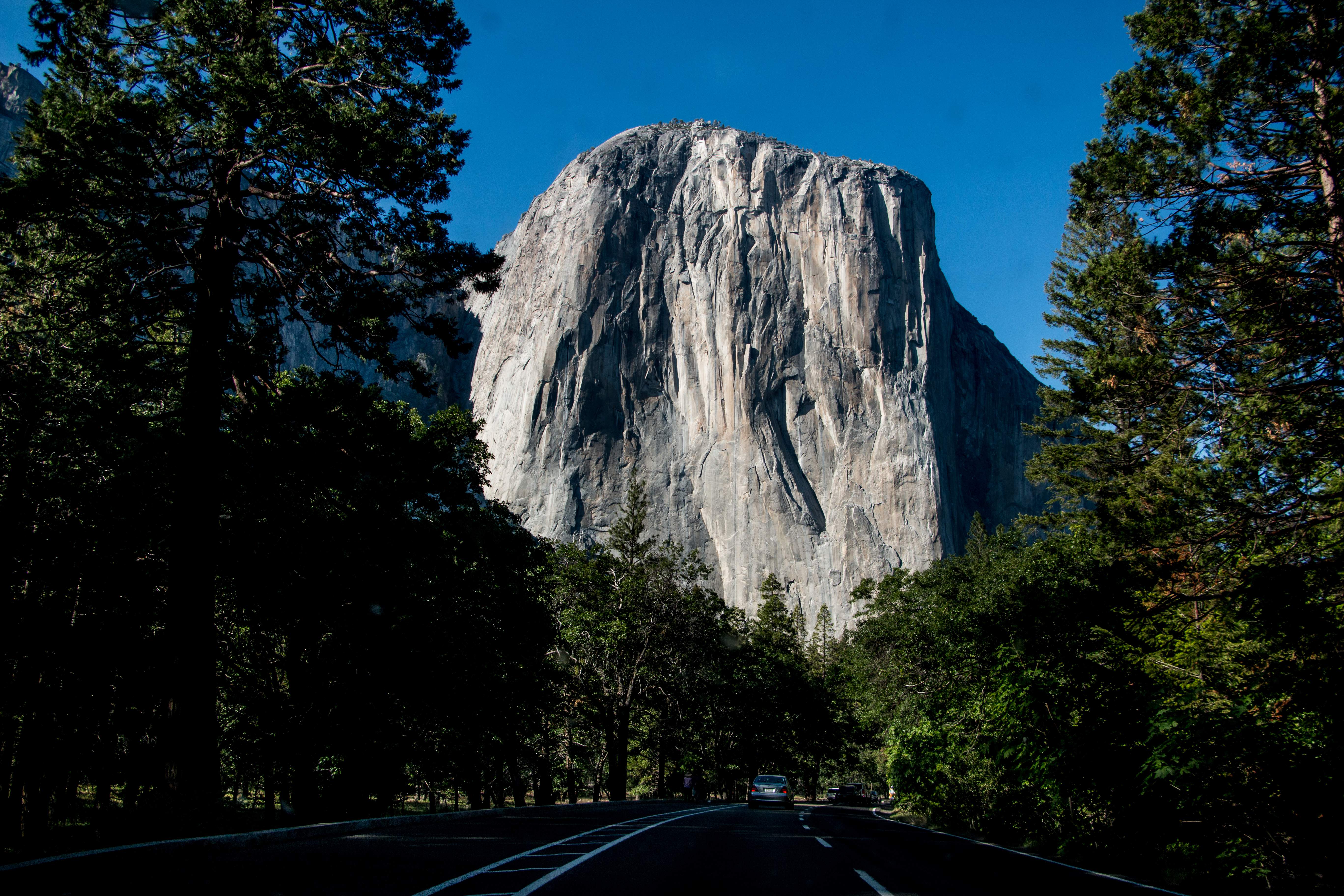 A huge rocky mountain cliff in Yosemite